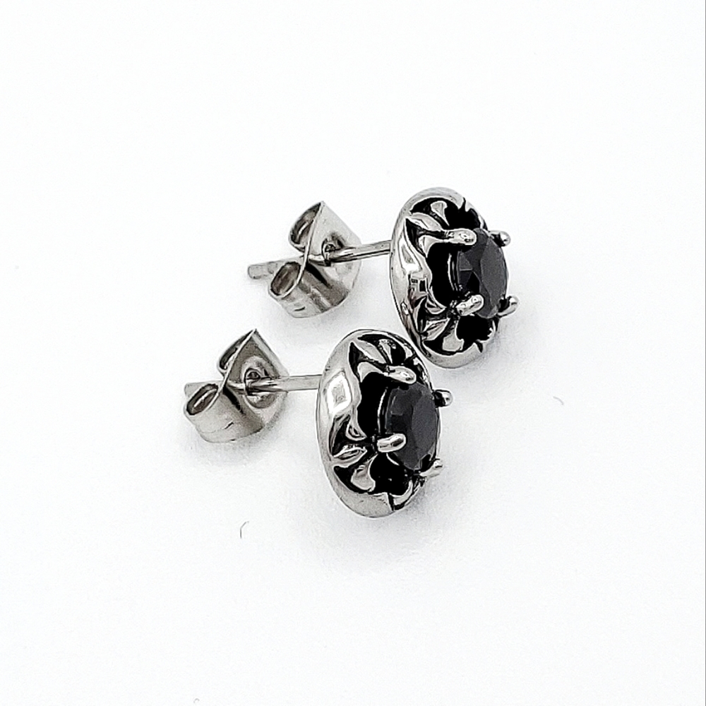 Beautiful stainless steel stud earrings